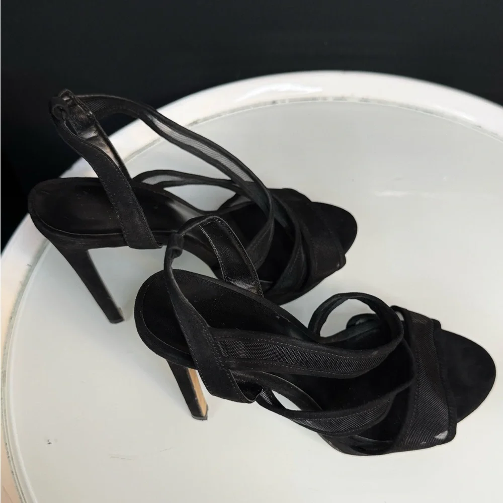 Elegant Black High Heels - Picture 6 of 6
